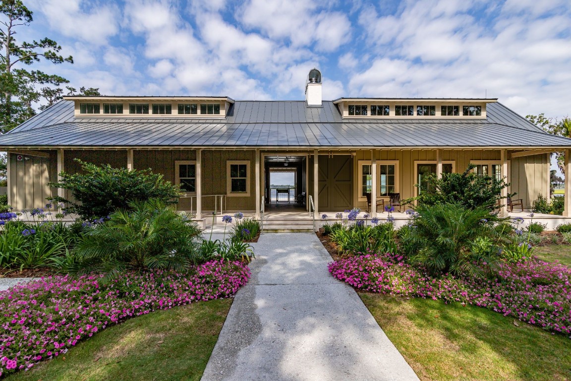 36 SALT HAMMOCK COURT