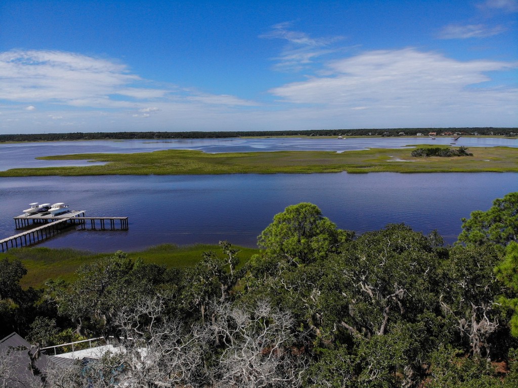 36 SALT HAMMOCK COURT