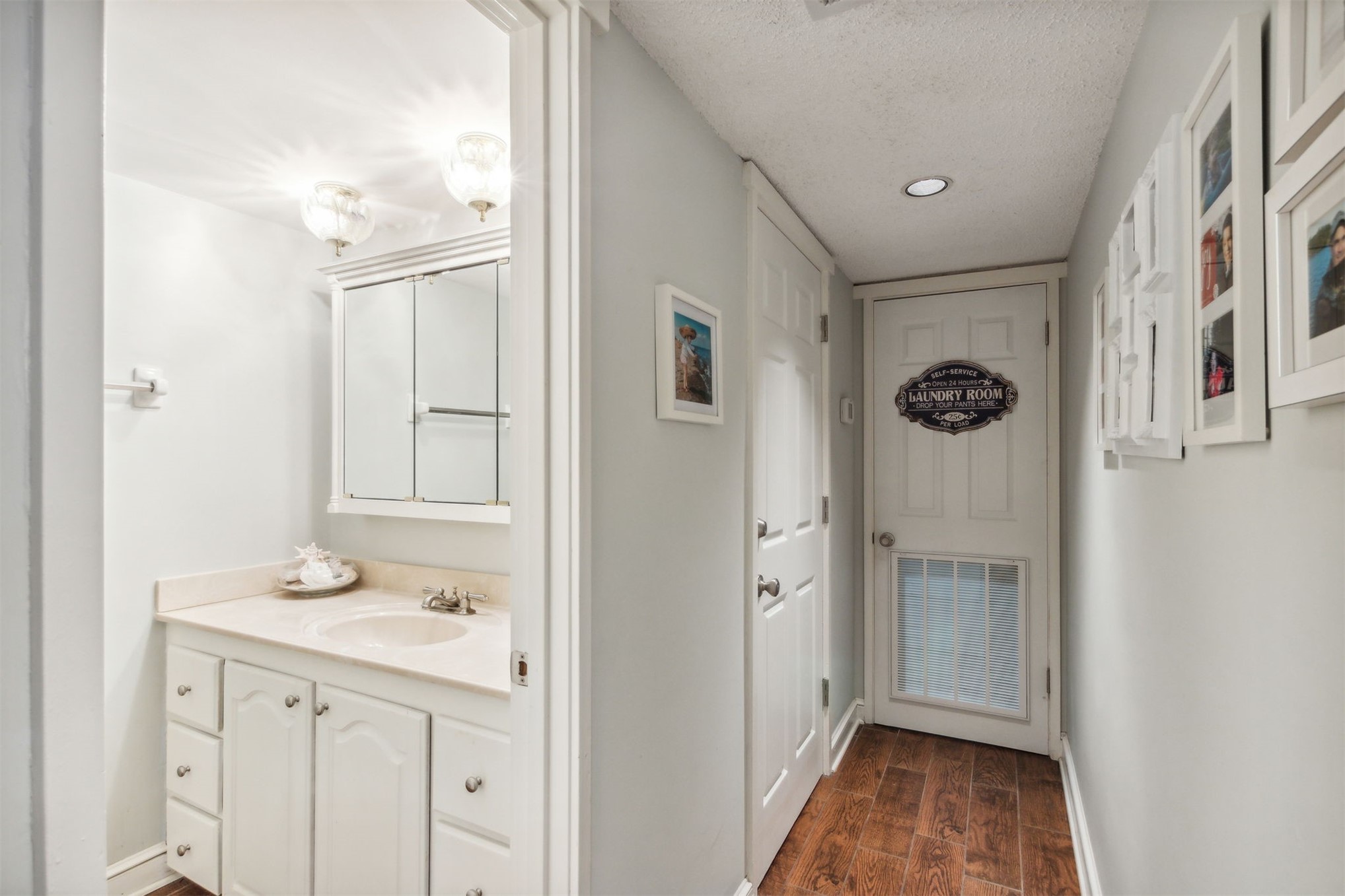 3004 SEA MARSH ROAD 3004