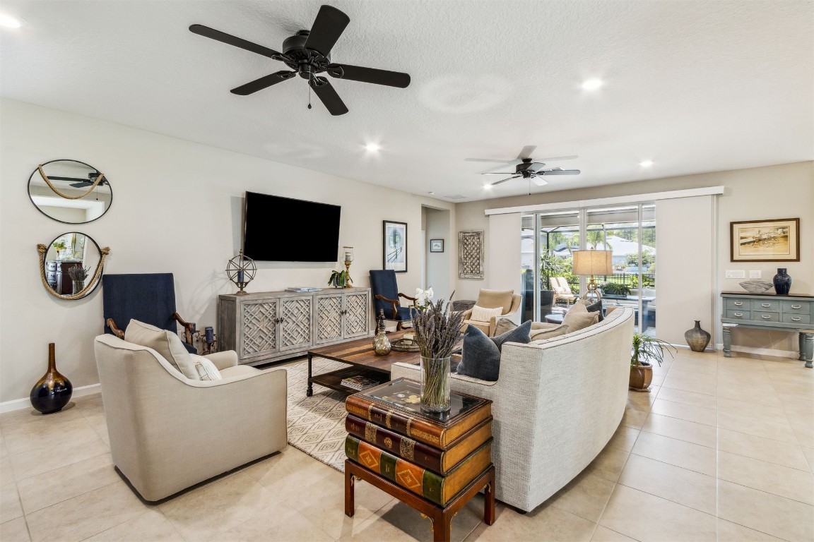 85033 MAJESTIC WALK BOULEVARD