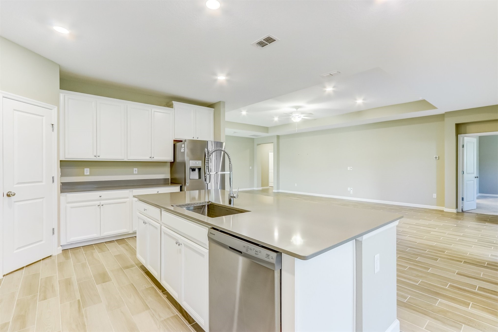 85010 FALL RIVER PARKWAY