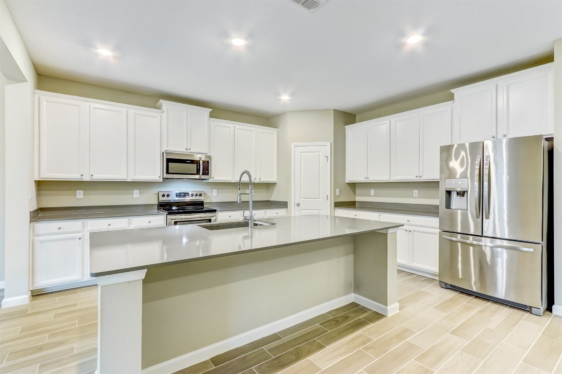 85010 FALL RIVER PARKWAY