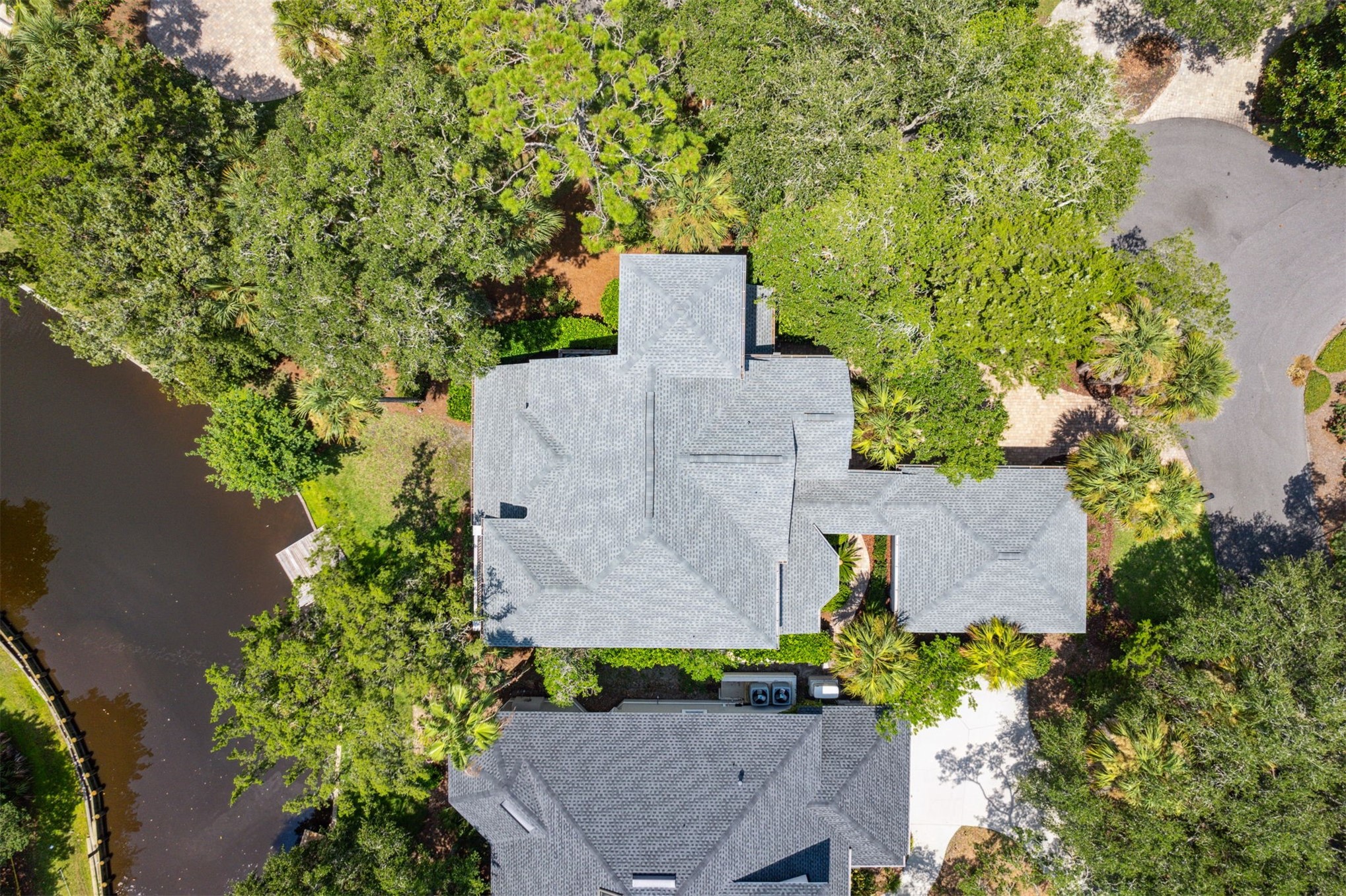 16 OAK POINT DRIVE