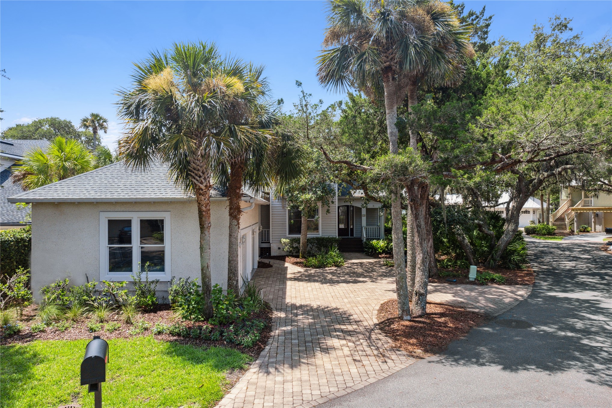 16 OAK POINT DRIVE