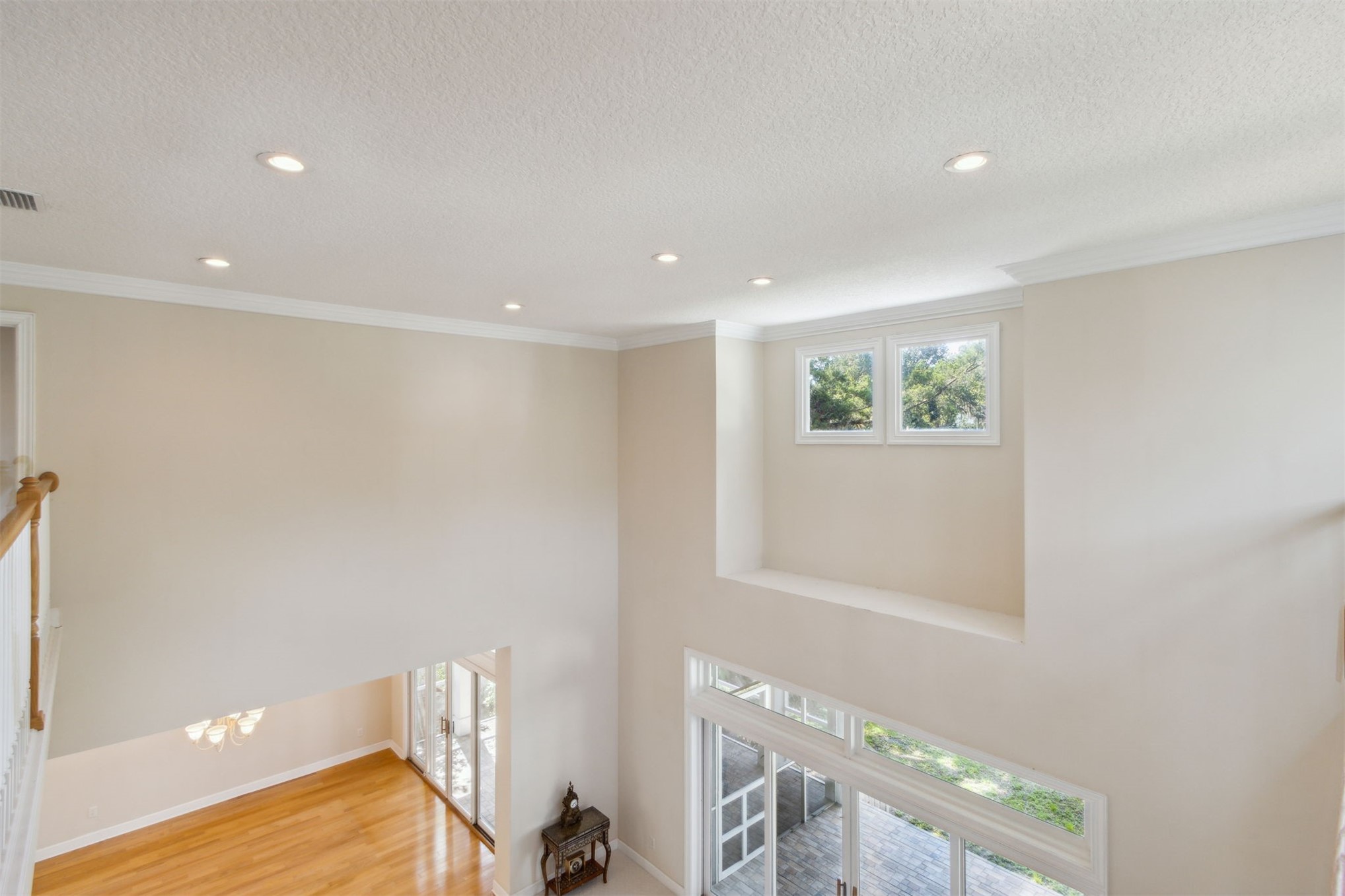 16 OAK POINT DRIVE