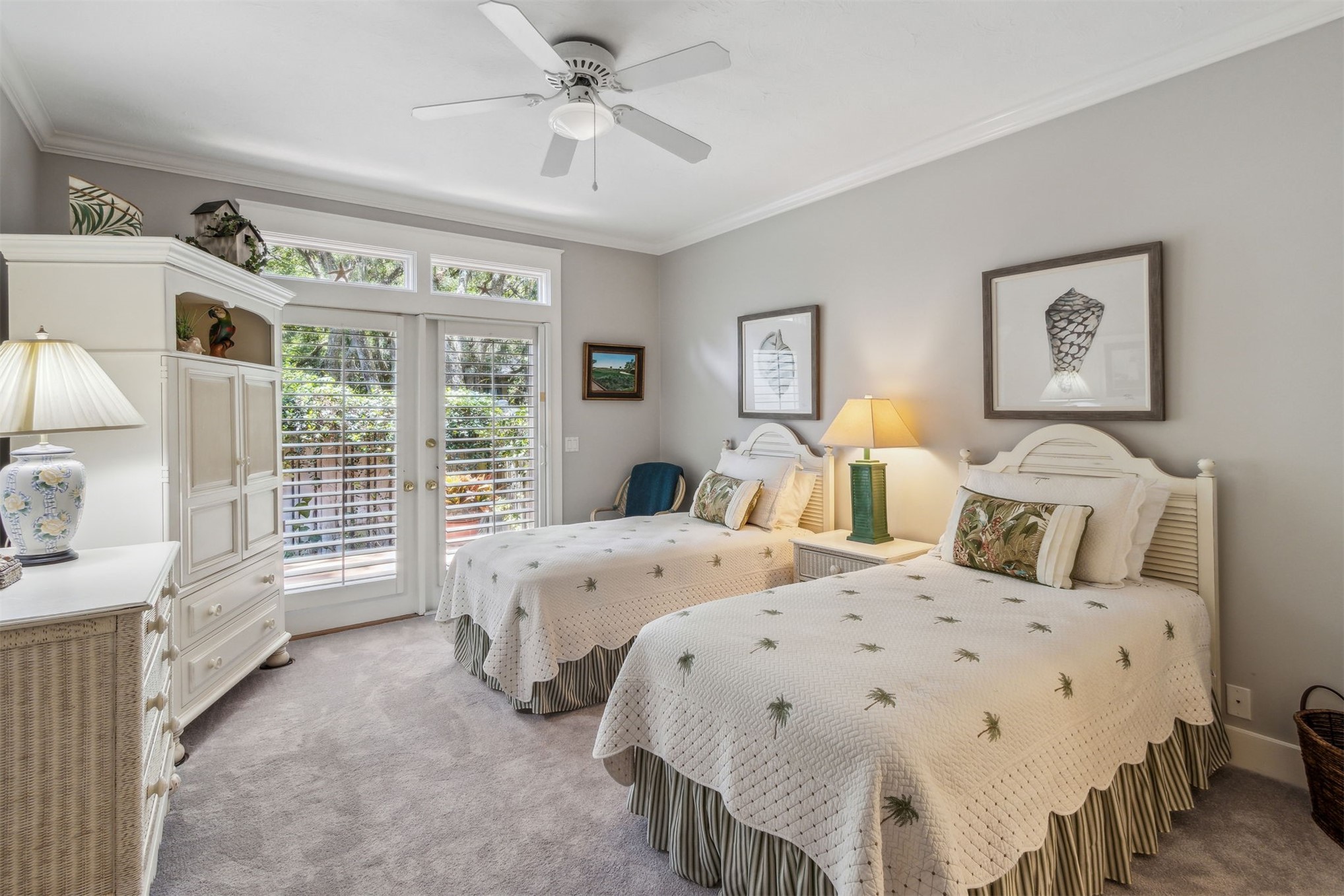 5 HERON OAKS COURT