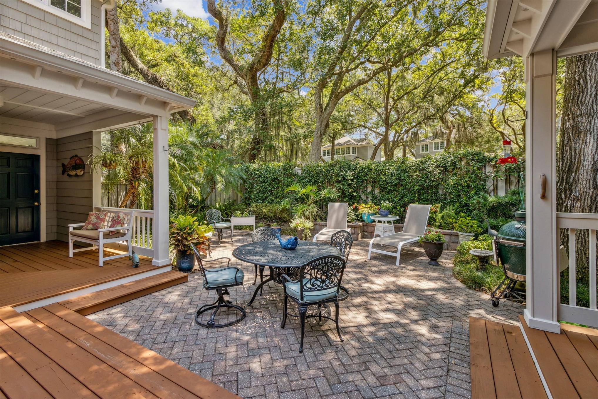 5 HERON OAKS COURT