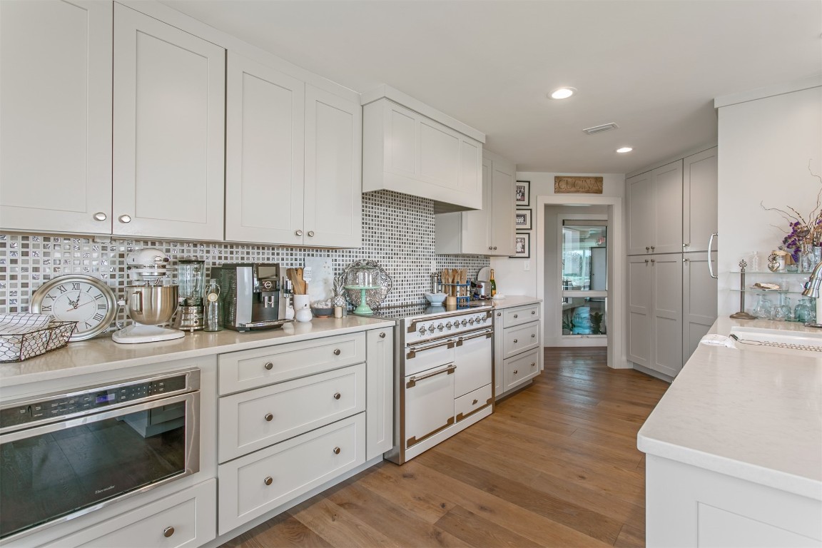 6541 SPYGLASS CIRCLE 6541