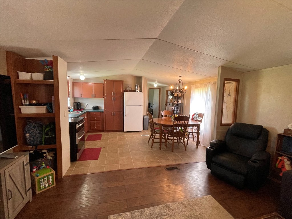 171213 ANDREWS ROAD