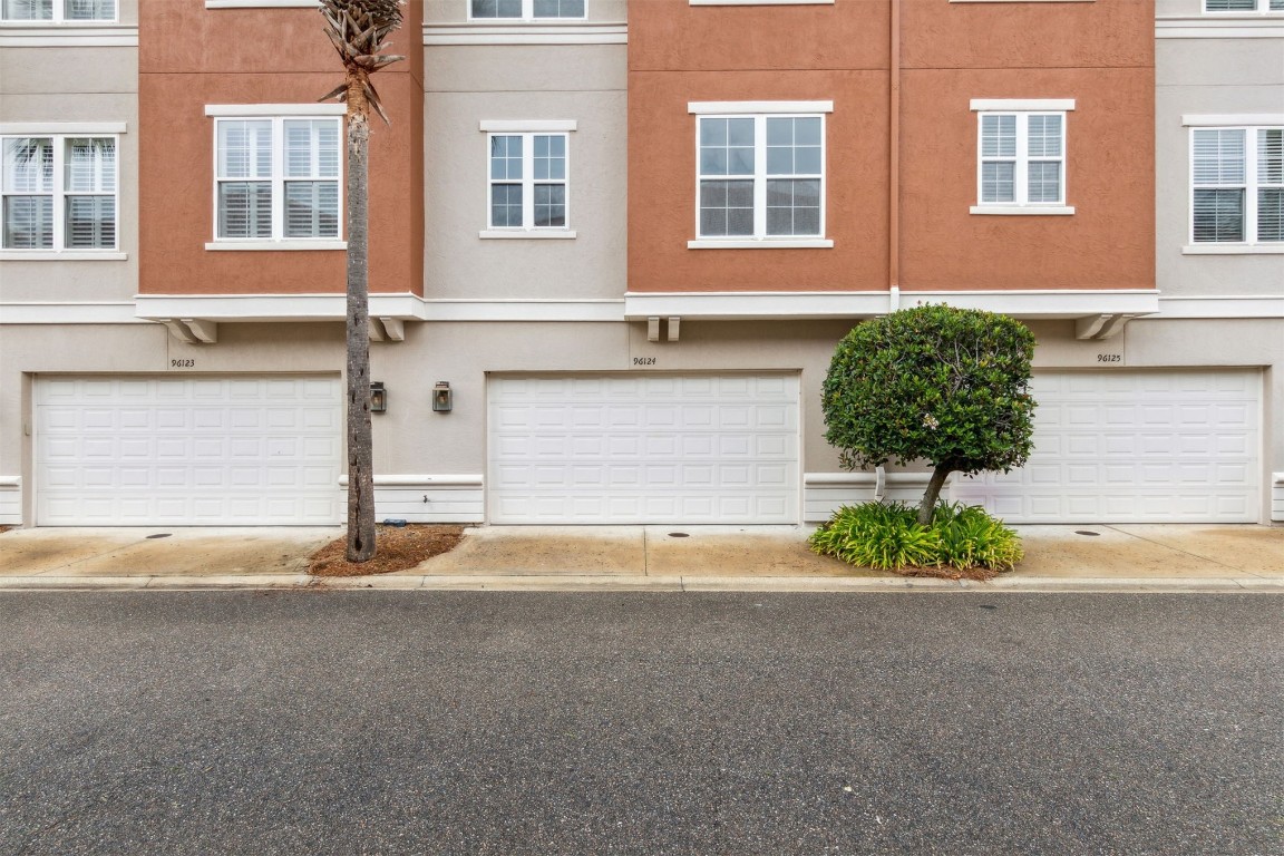 96124 RODDENBERRY WAY