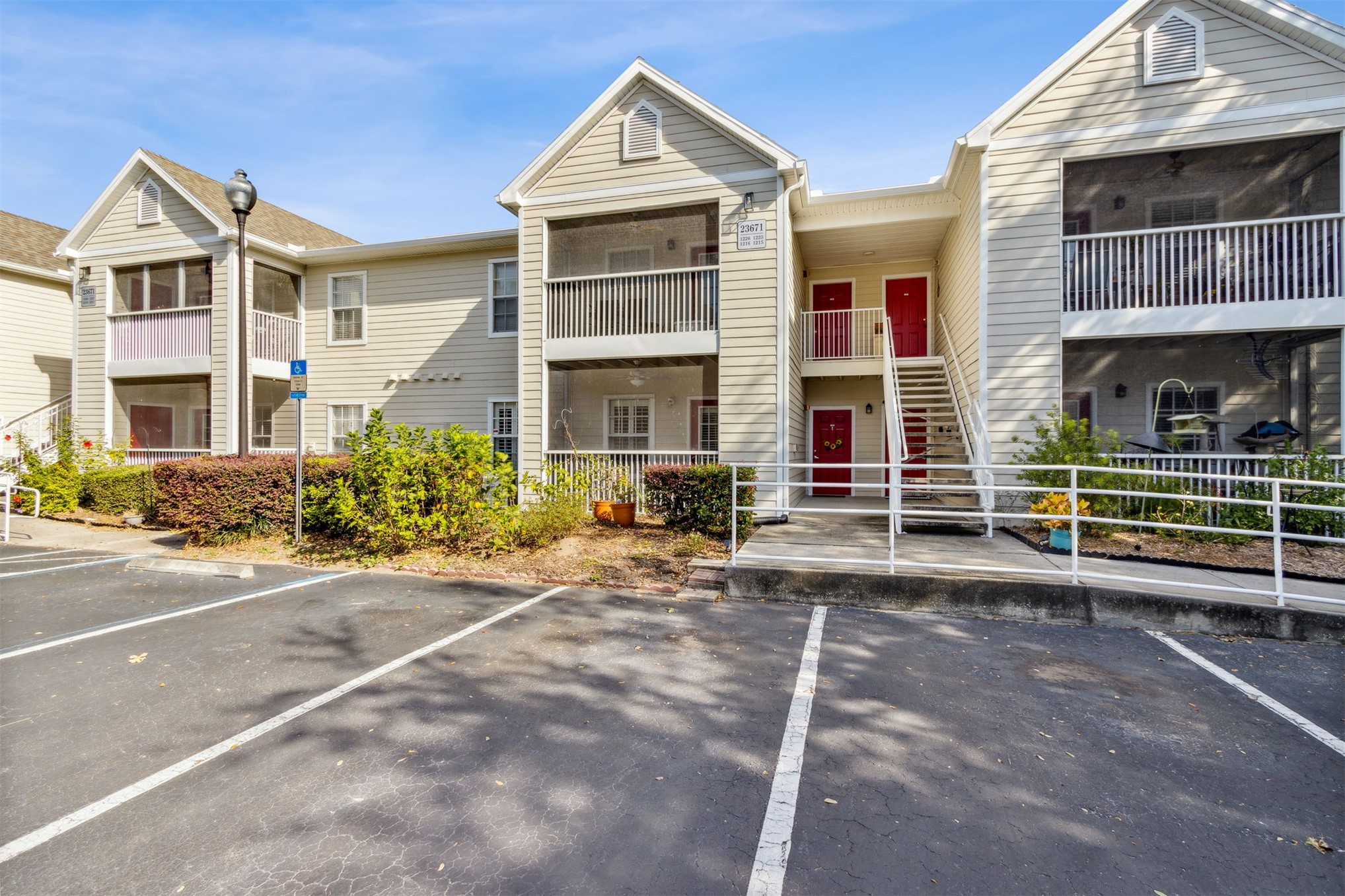 23671 BAHAMA POINT 1216