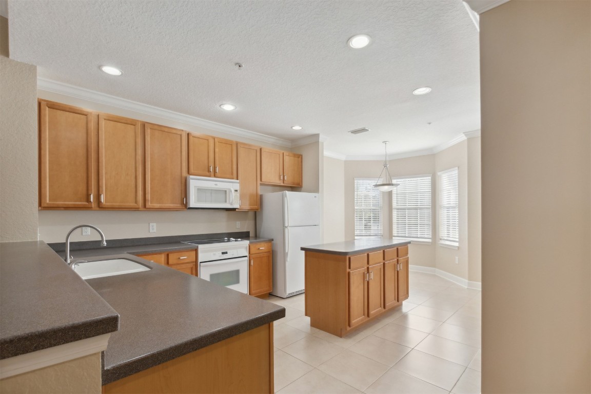 96195 STONEY DRIVE 1705