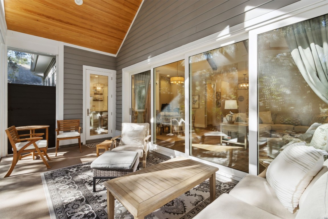 11 BELTED KINGFISHER