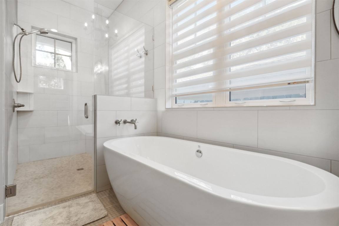 11 BELTED KINGFISHER