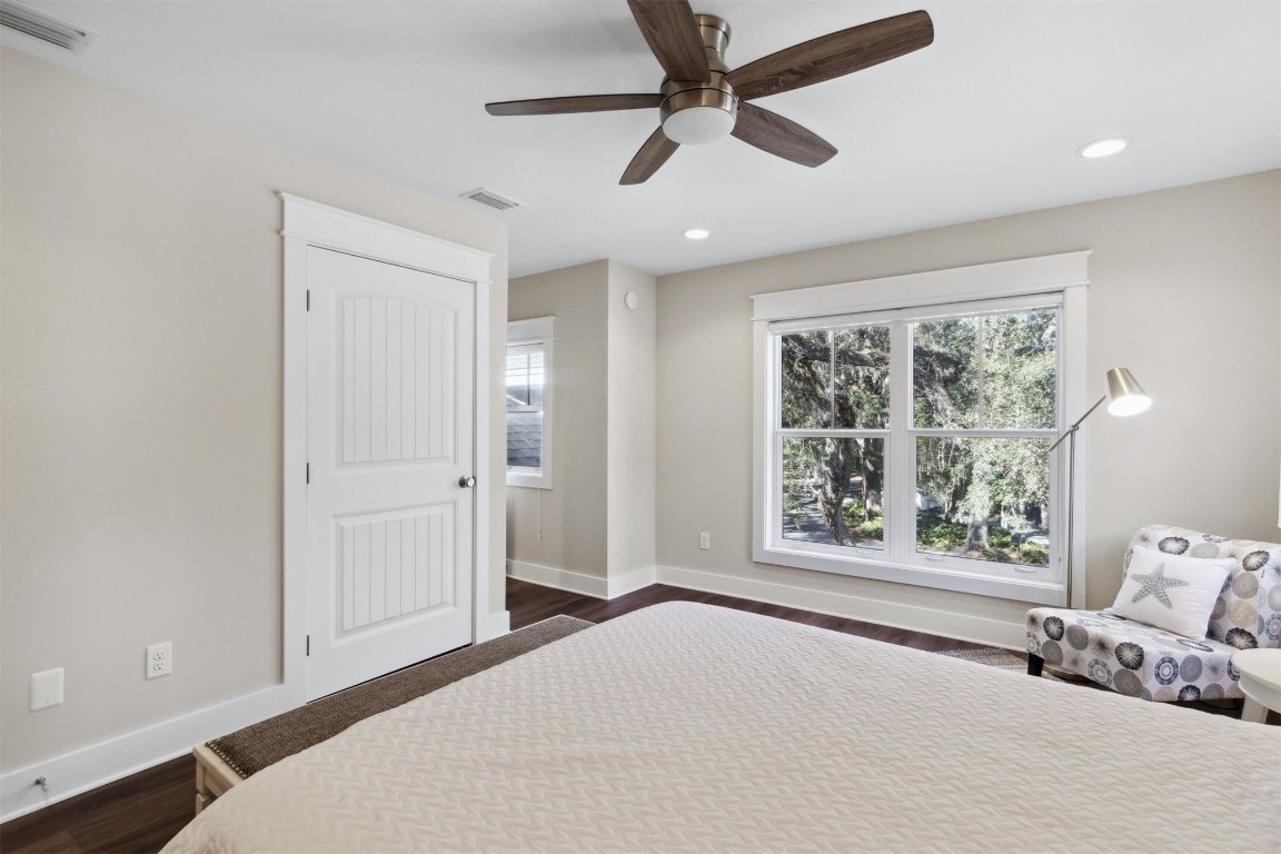 11 BELTED KINGFISHER