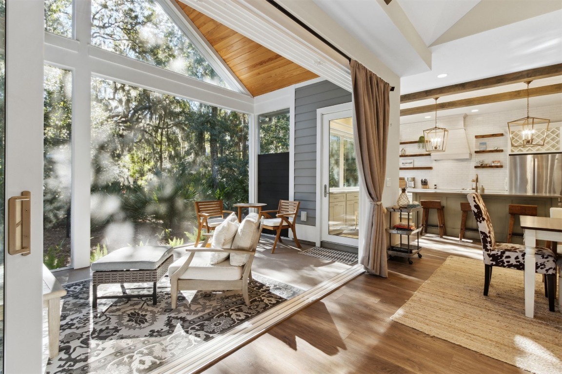 11 BELTED KINGFISHER