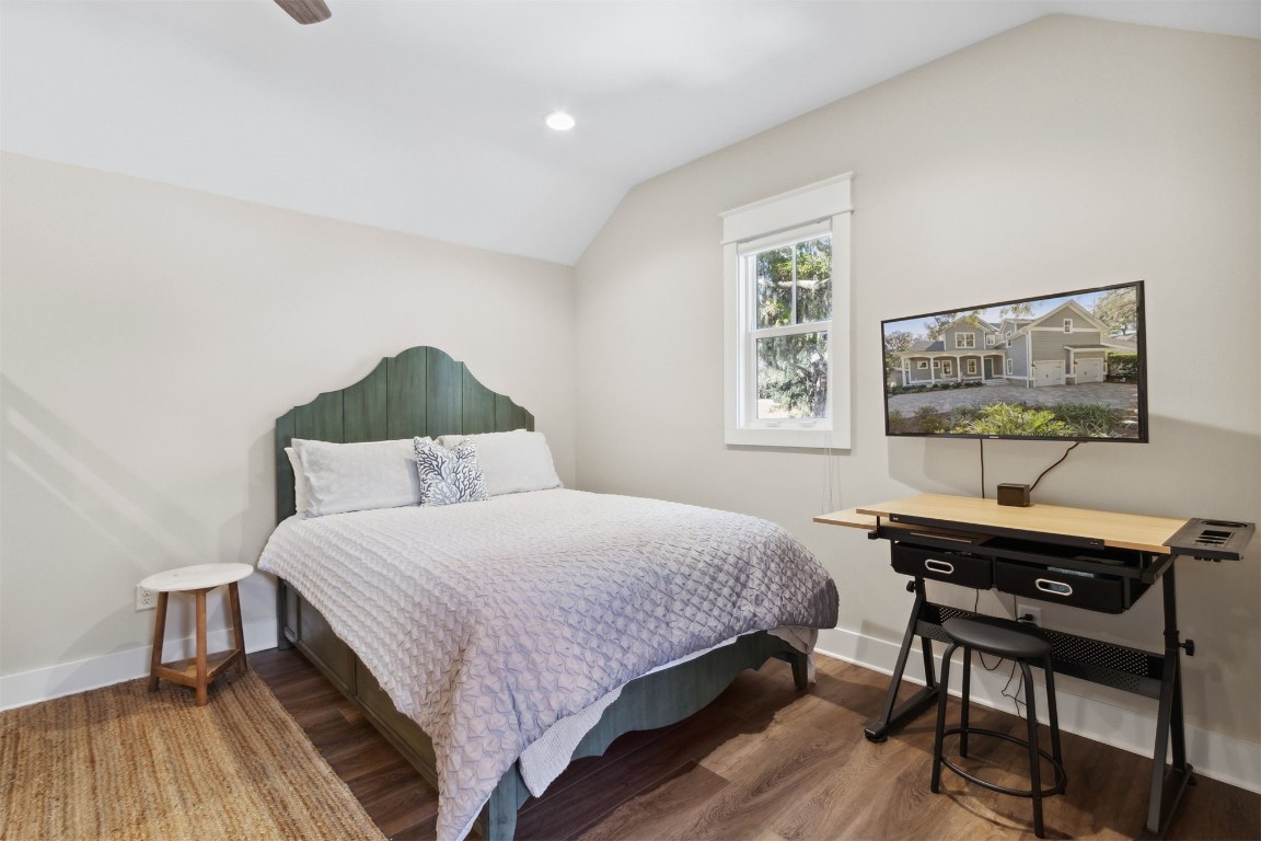 11 BELTED KINGFISHER