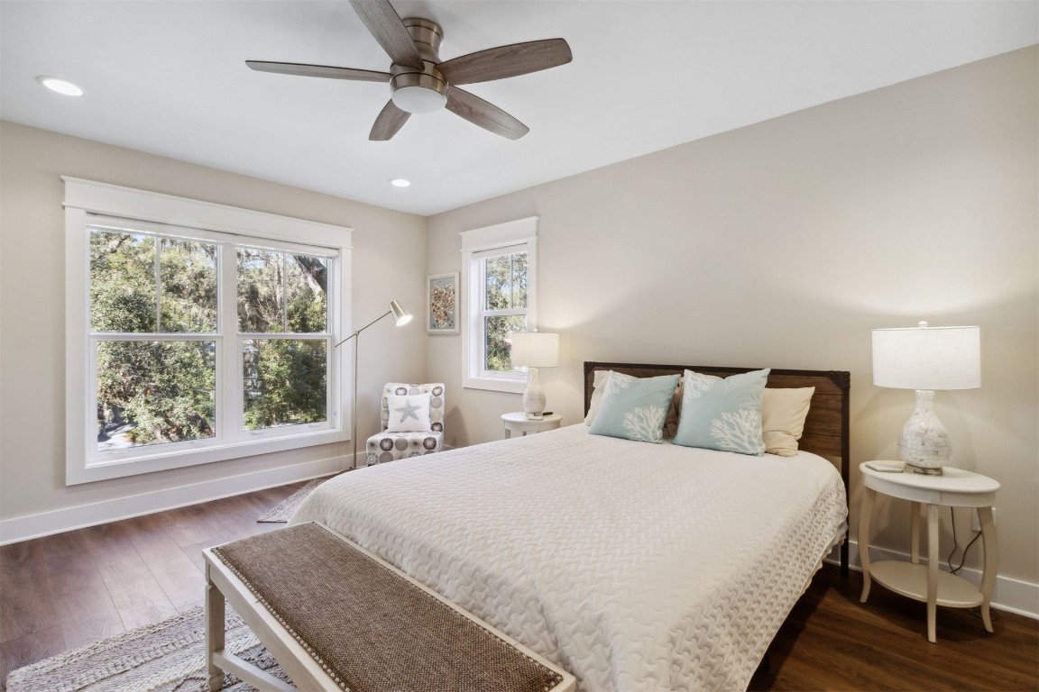 11 BELTED KINGFISHER