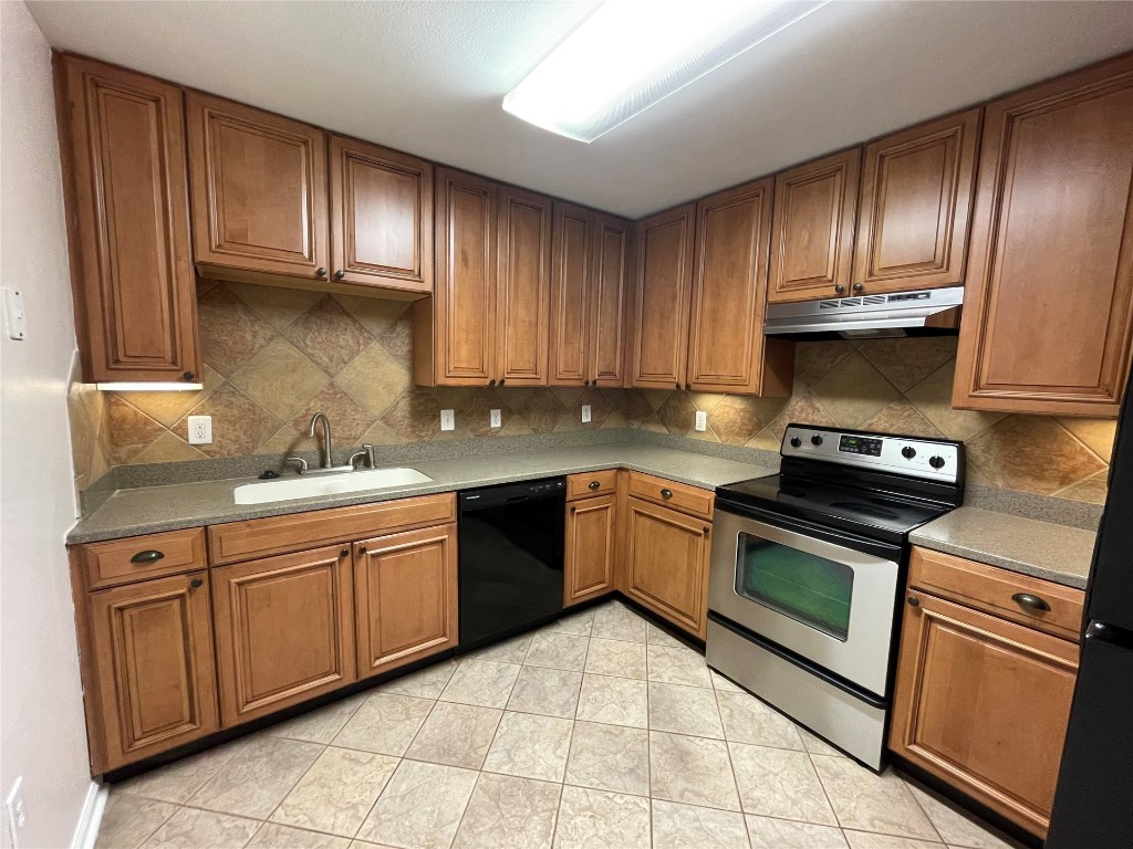 23699 BAHAMA POINT