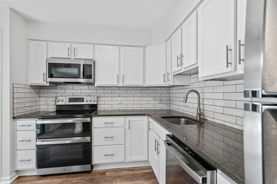 2700 MIZELL AVENUE 707