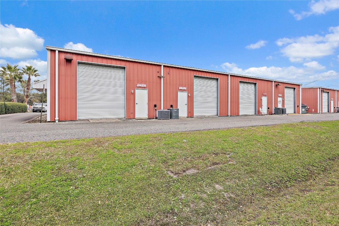 474390 E STATE ROAD 200