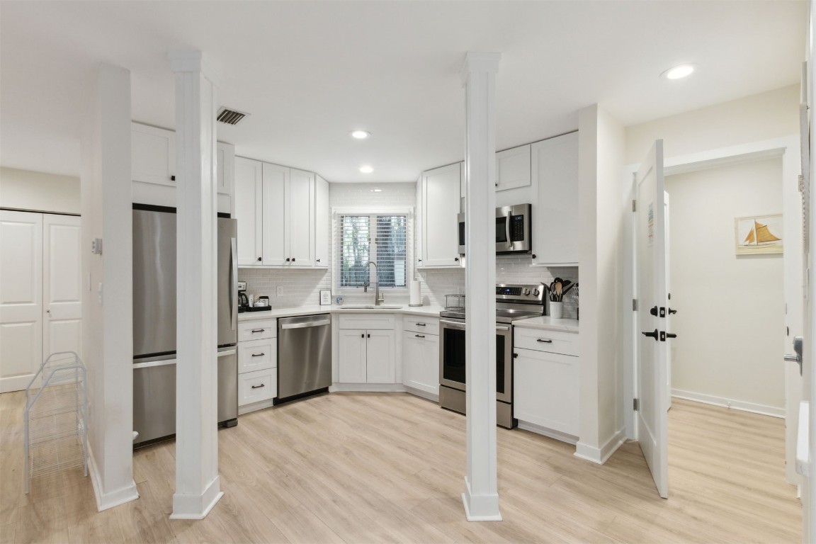 2354/2356 BOXWOOD LANE