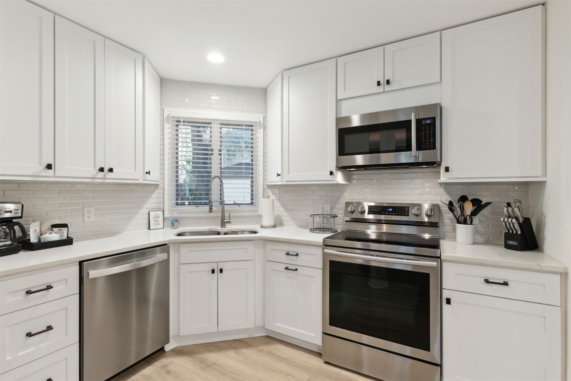 2354/2356 BOXWOOD LANE