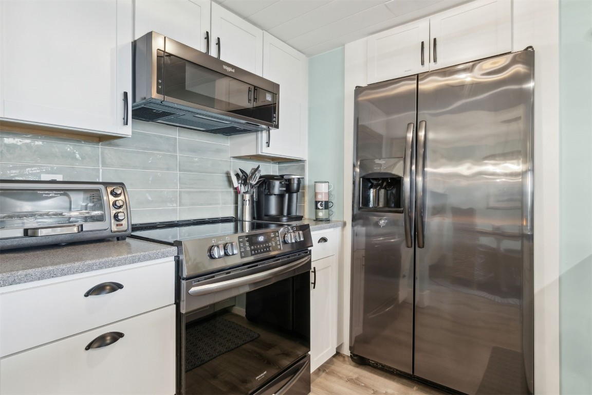 3056 S FLETCHER AVENUE 302