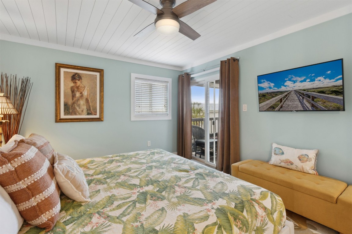 3056 S FLETCHER AVENUE 302