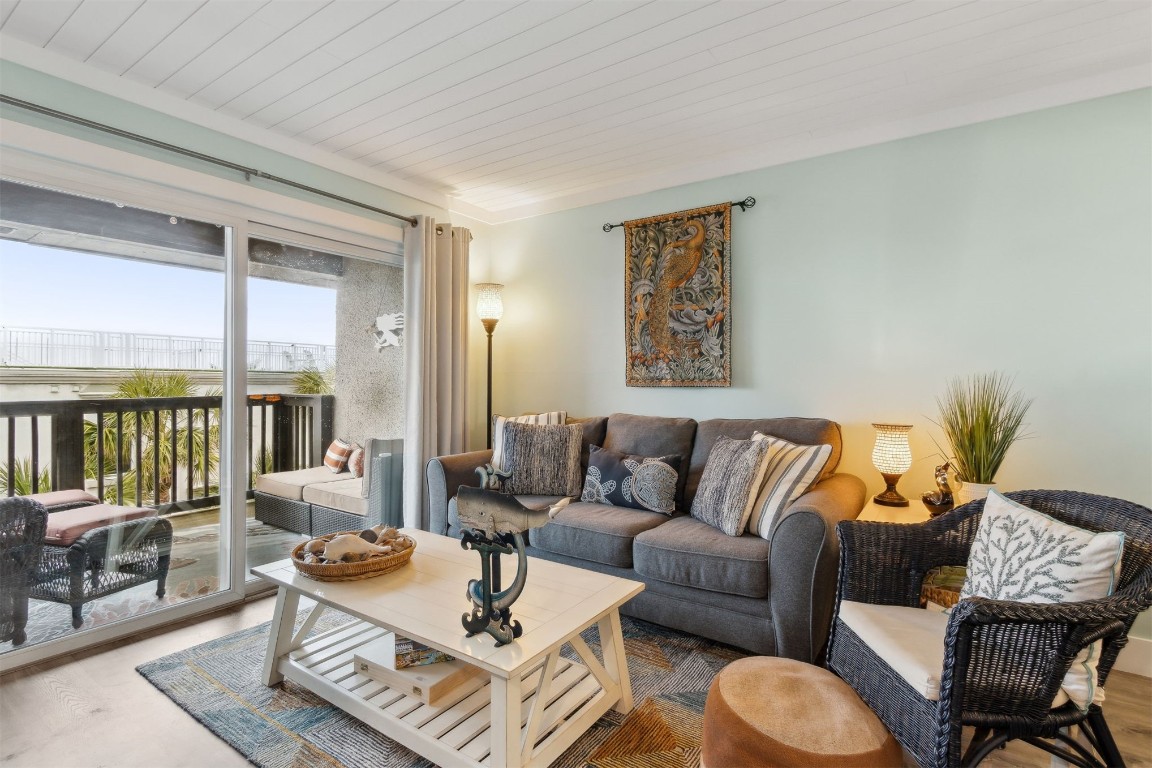 3056 S FLETCHER AVENUE 302