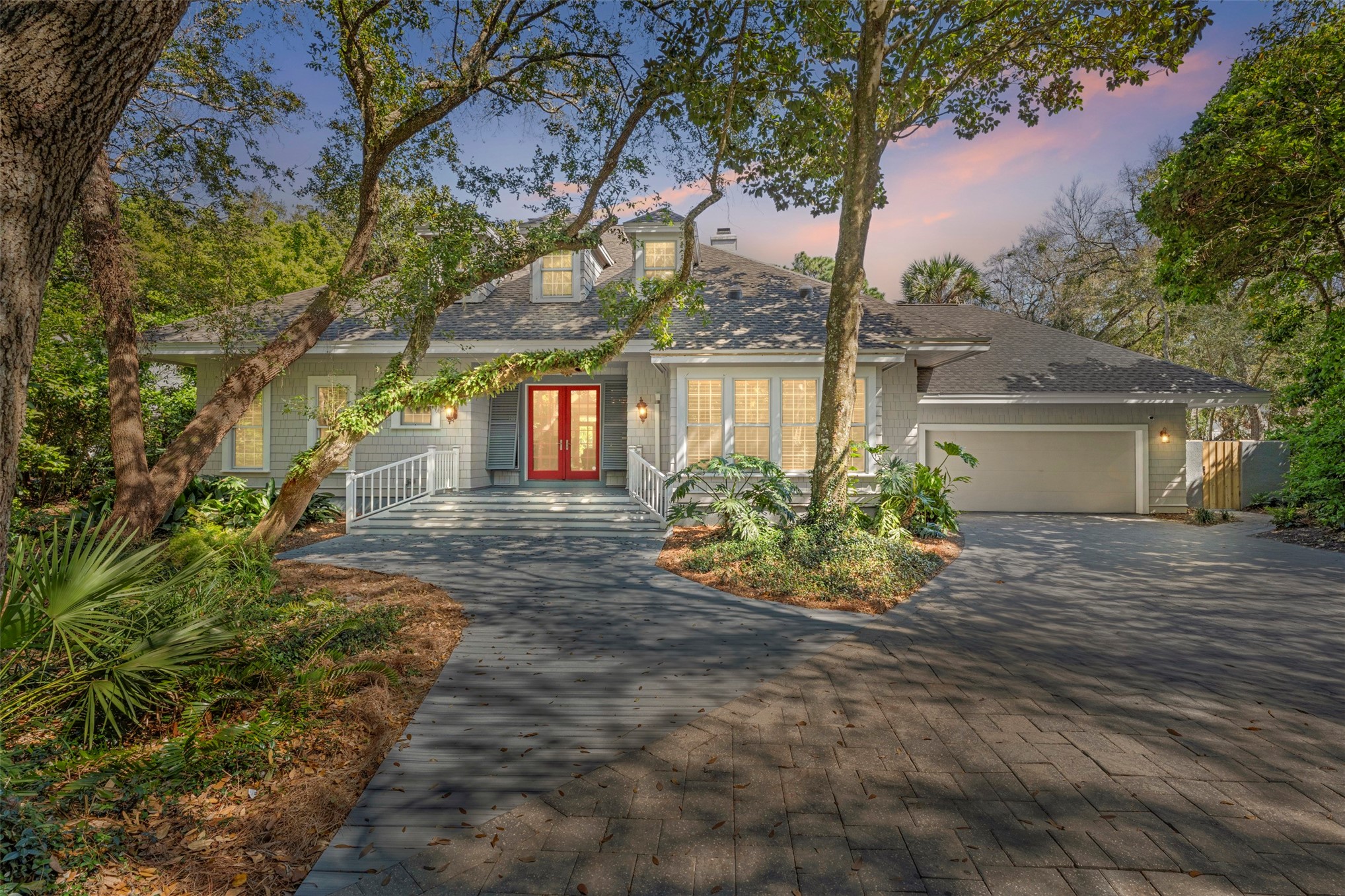 10 BUCKTHORNE DRIVE