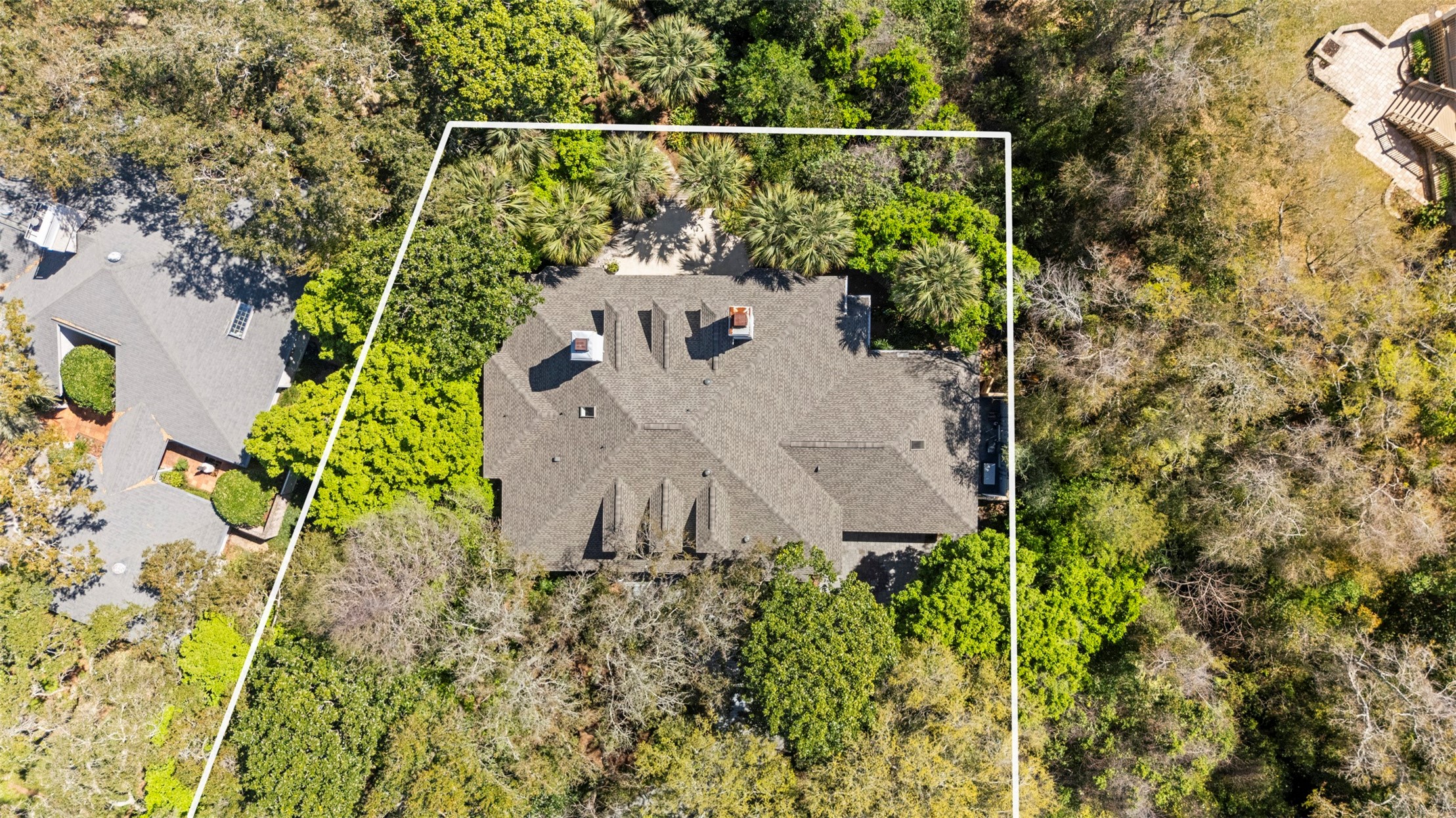 10 BUCKTHORNE DRIVE