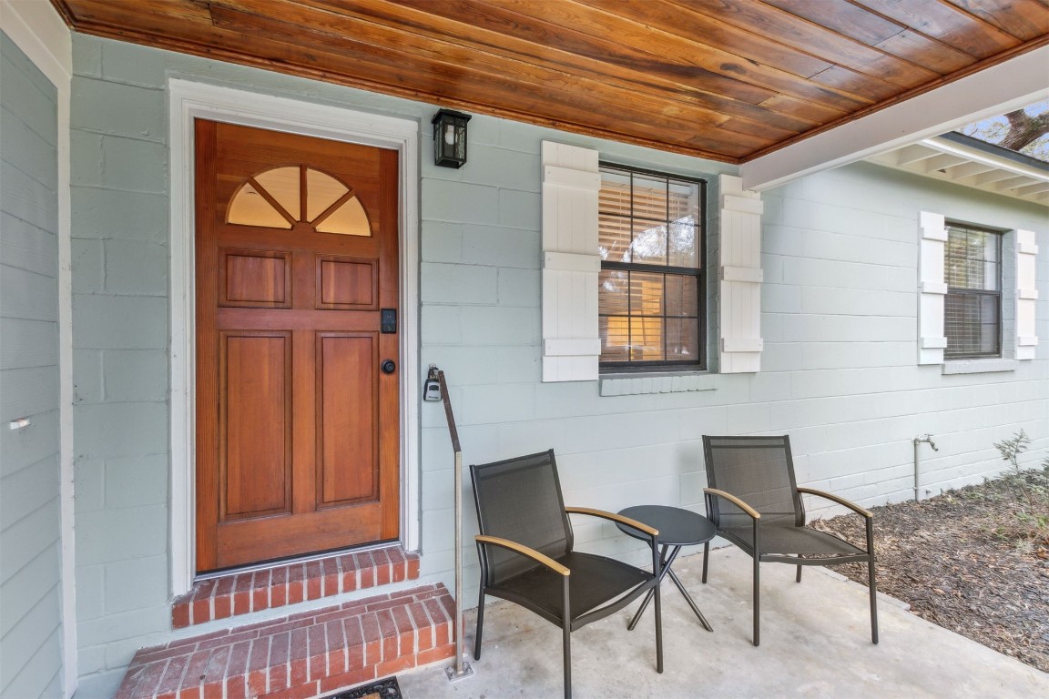 1504 LEON DRIVE