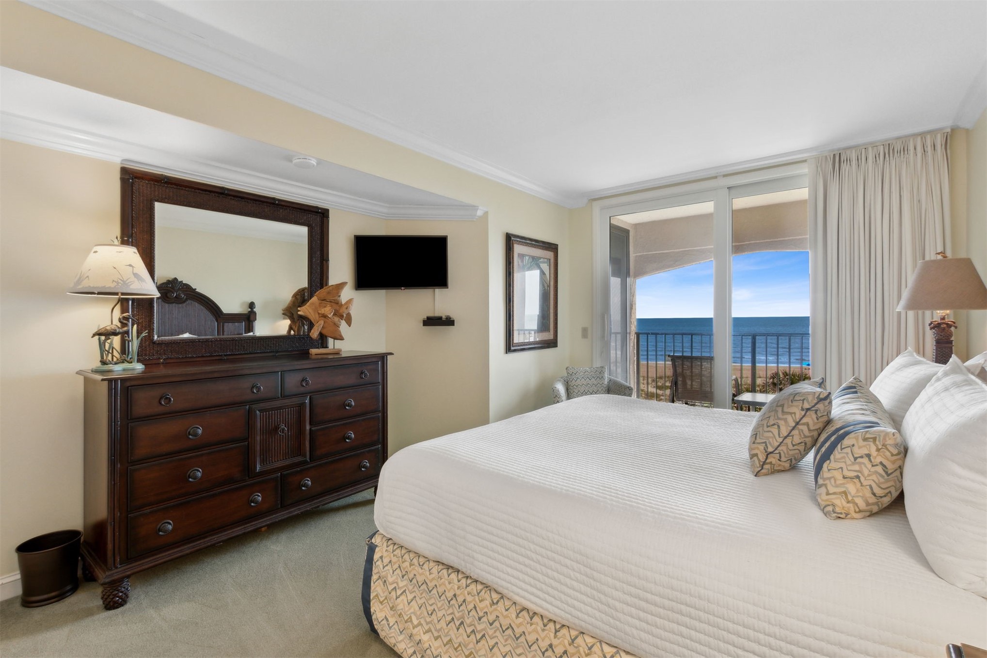 1651/1652 SEA DUNES PLACE 1637
