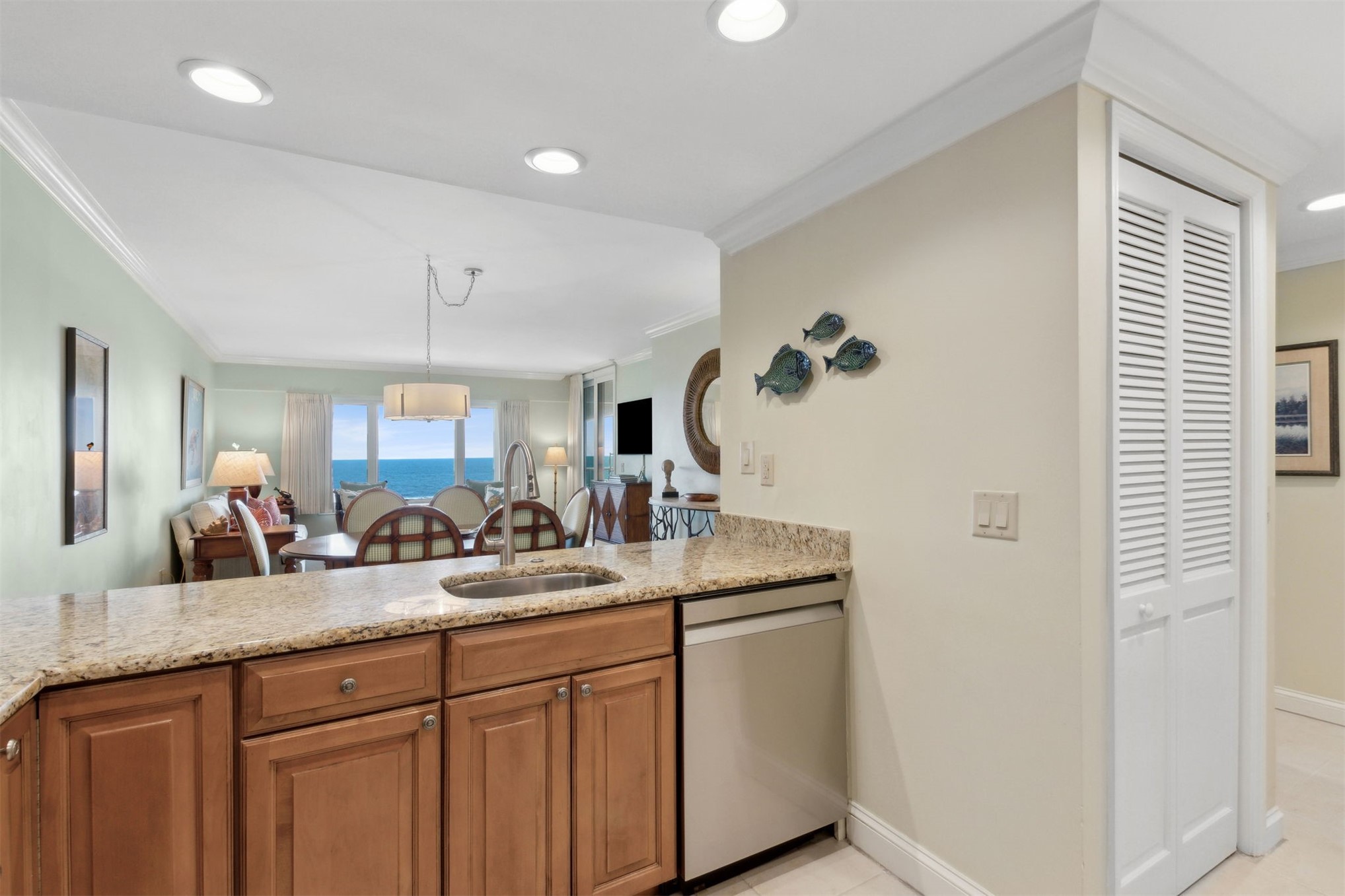 1651/1652 SEA DUNES PLACE 1637