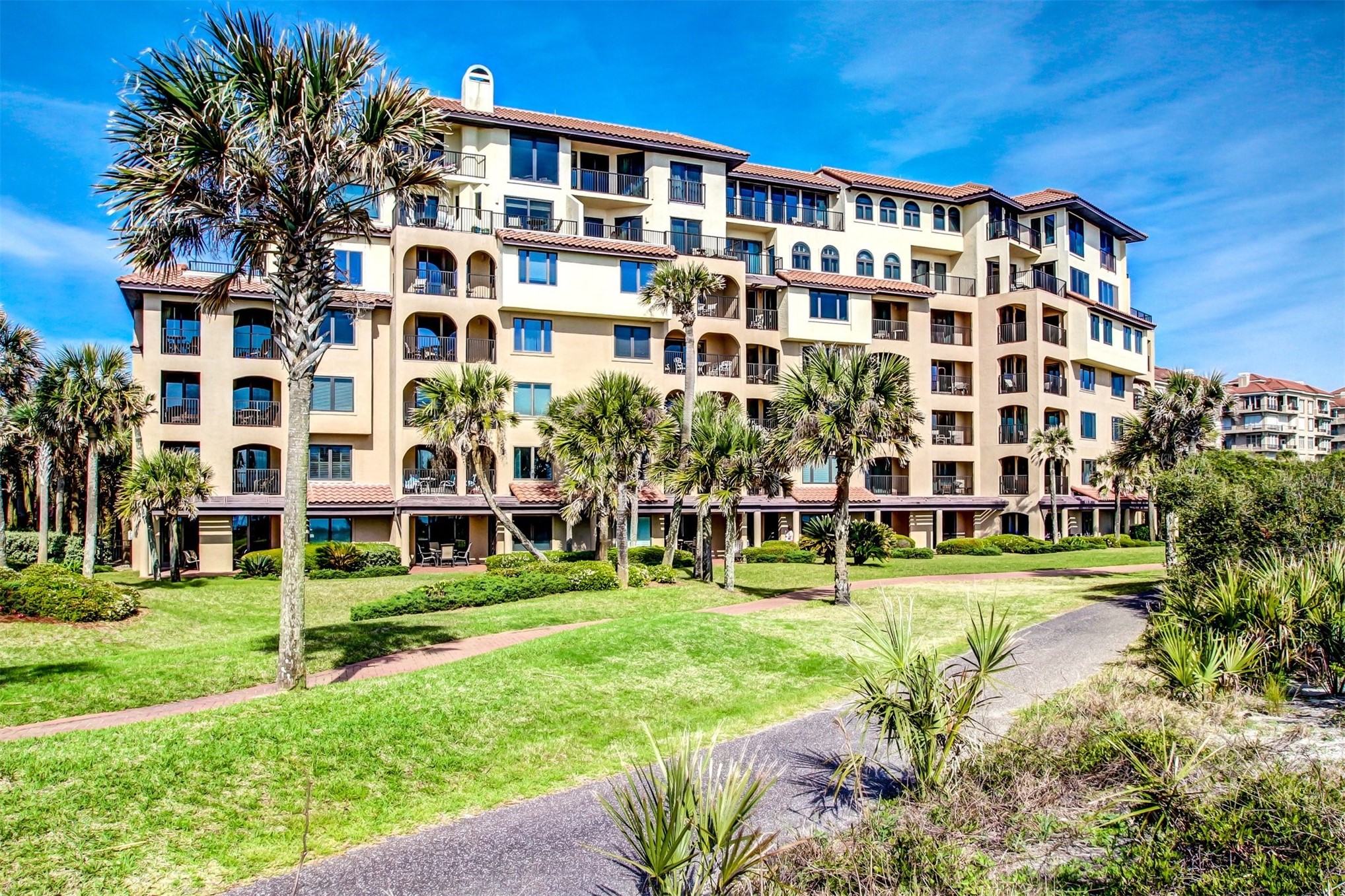 1651/1652 SEA DUNES PLACE 1637