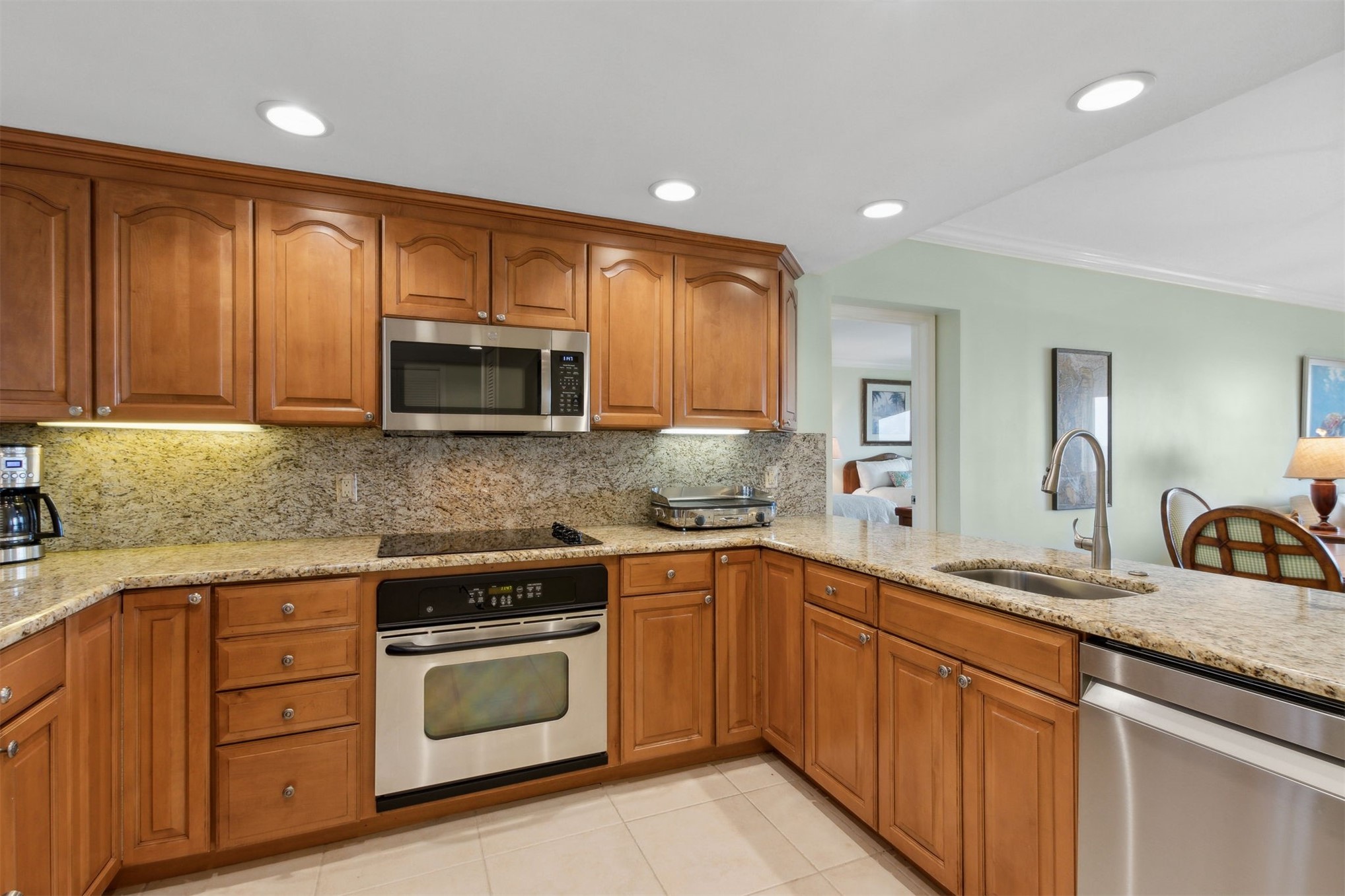 1651/1652 SEA DUNES PLACE 1637