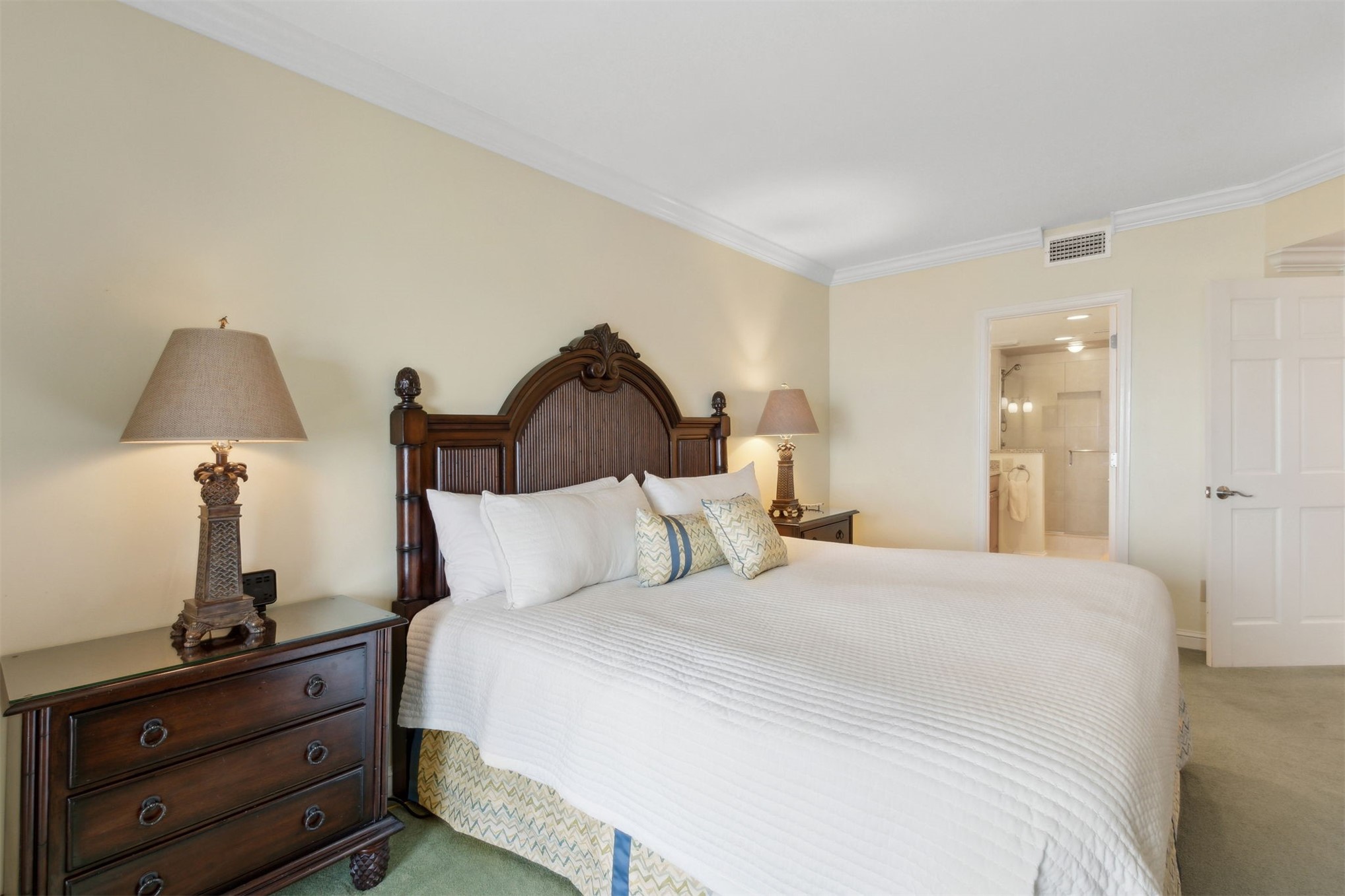 1651/1652 SEA DUNES PLACE 1637
