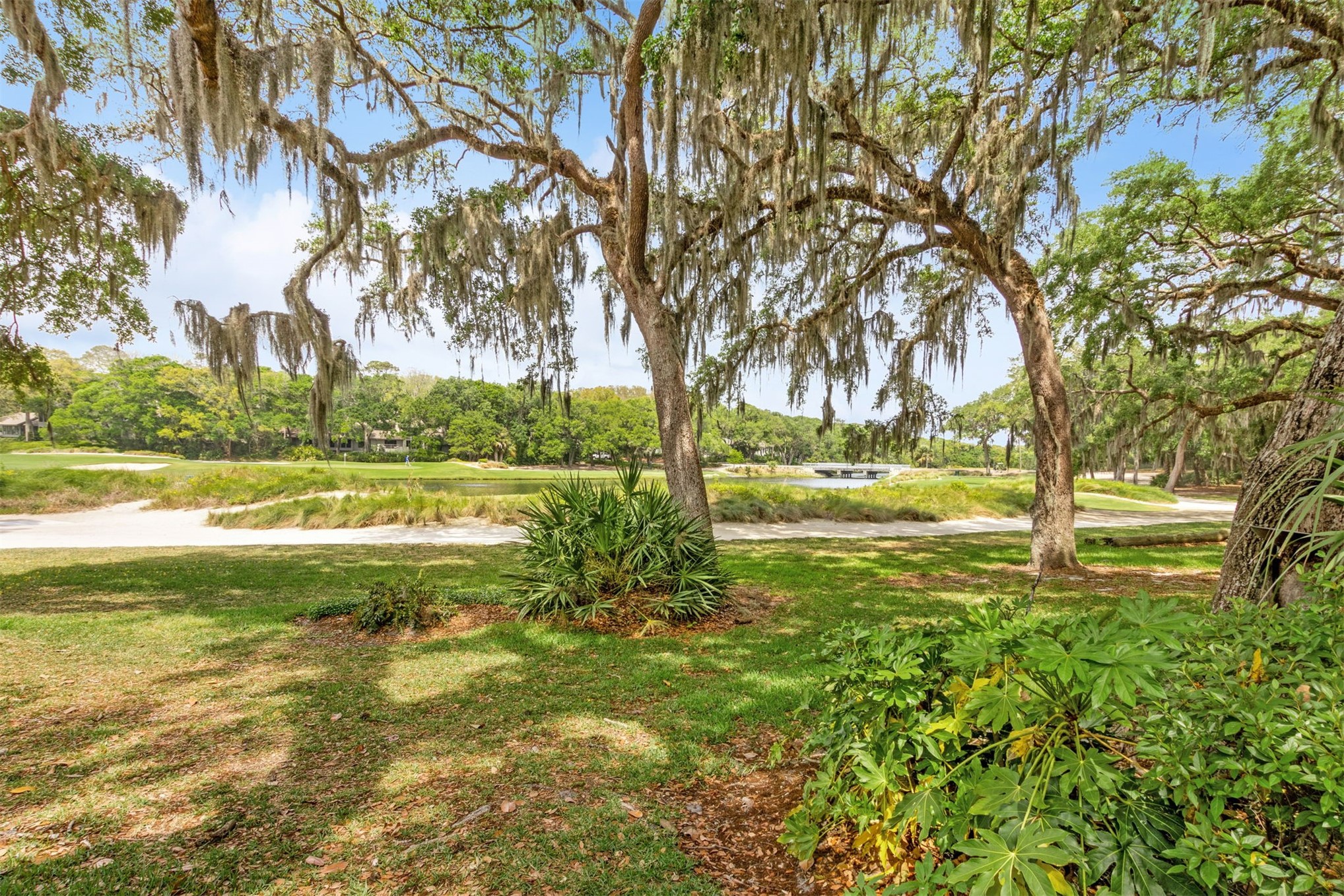 2101 BEACH WOOD ROAD 2101