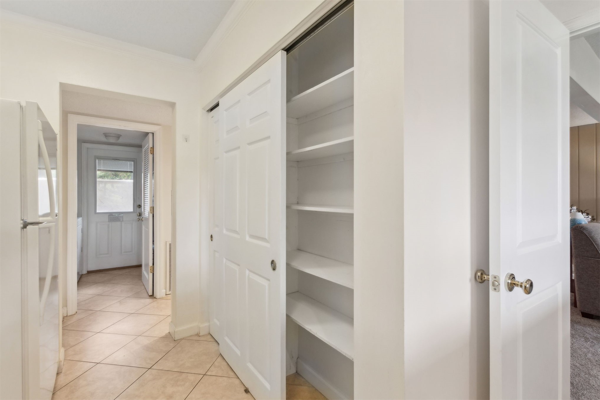 2101 BEACH WOOD ROAD 2101