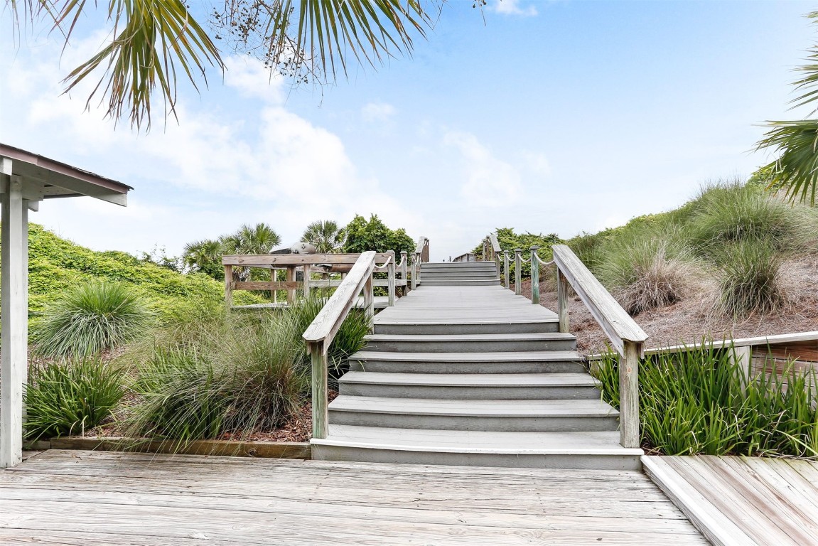 1185 BEACH WALKER ROAD 1185