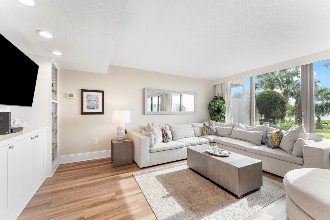 1185 BEACH WALKER ROAD 1185