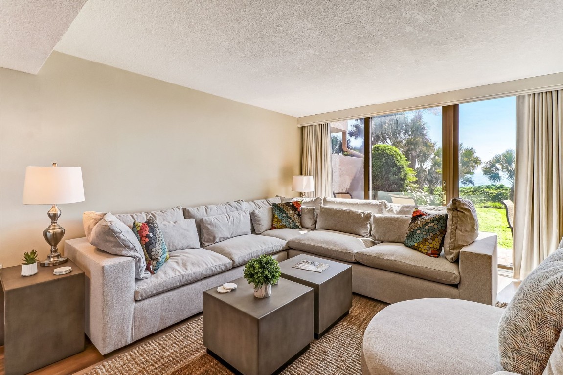 1185 BEACH WALKER ROAD 1185