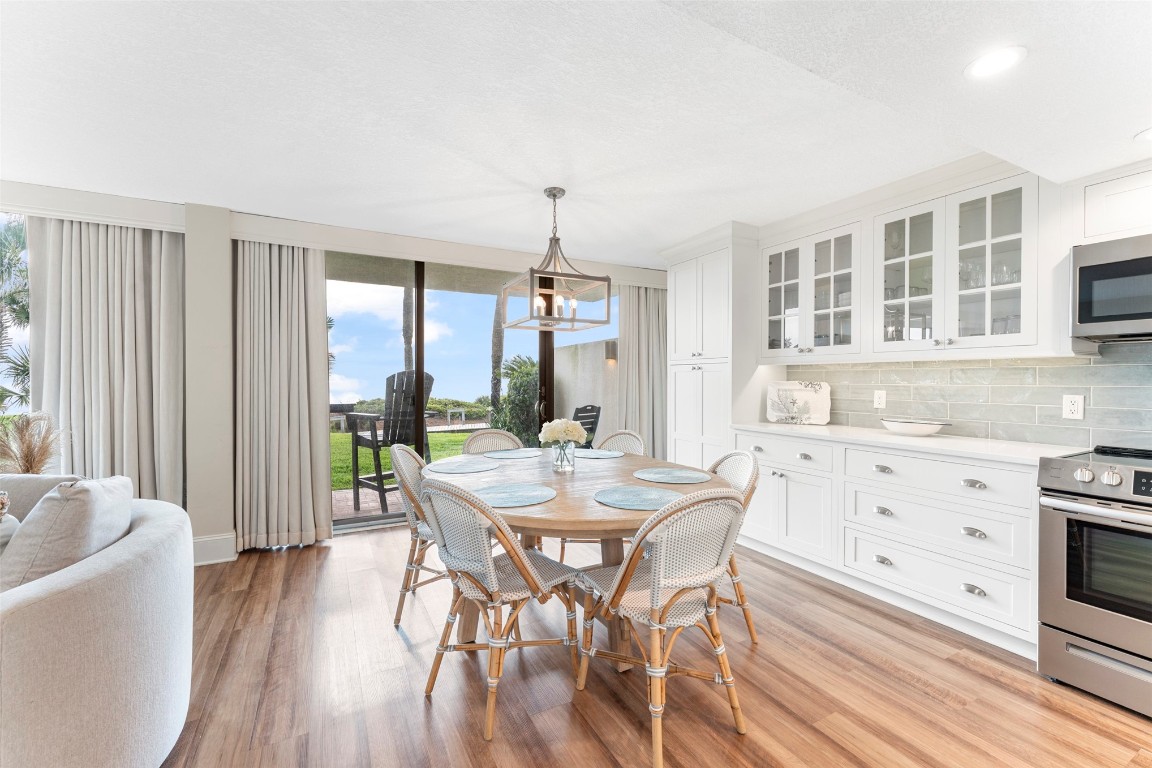 1185 BEACH WALKER ROAD 1185