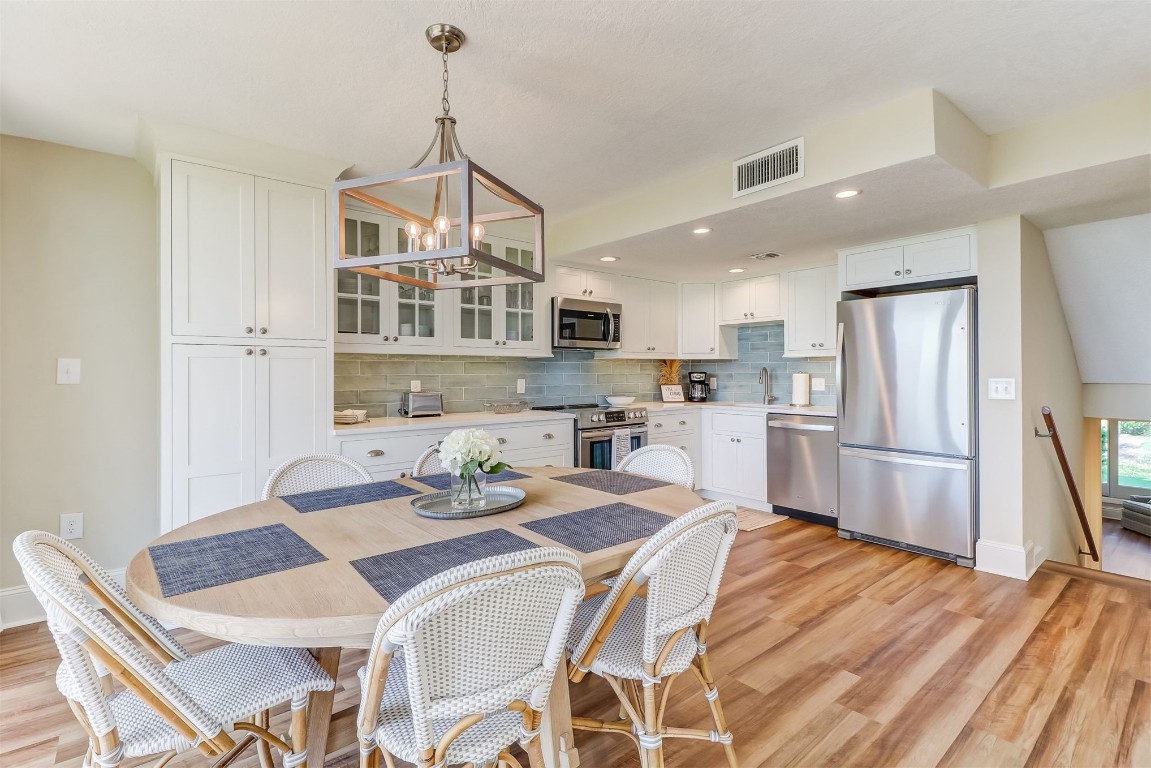 1185 BEACH WALKER ROAD 1185