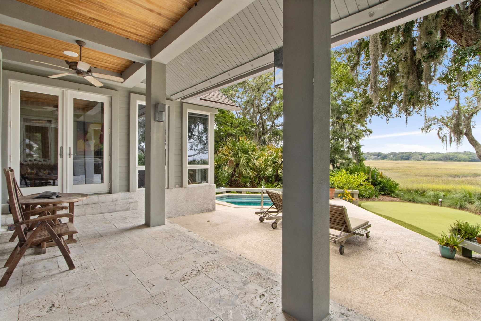 10 SEA MARSH ROAD
