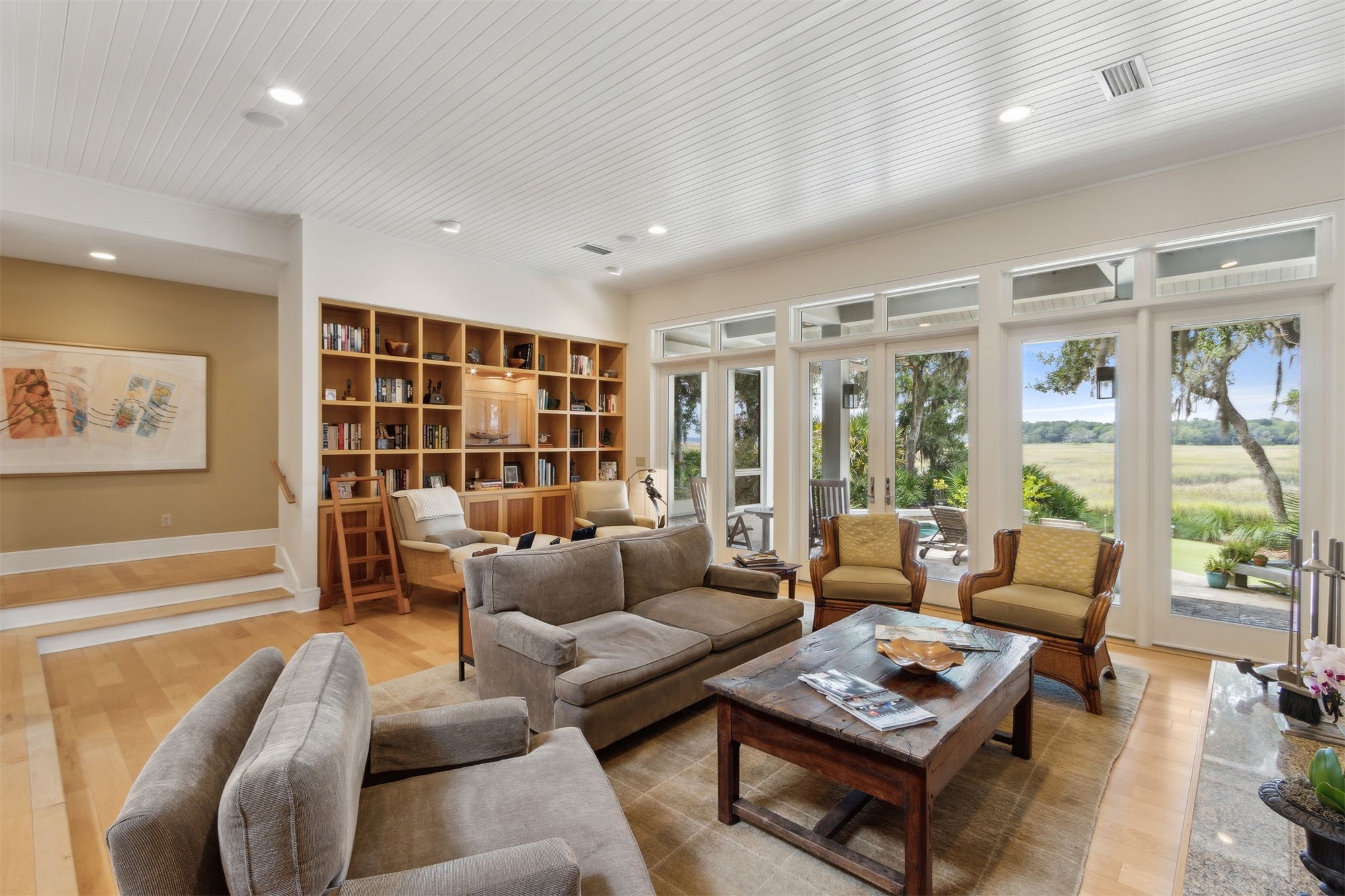 10 SEA MARSH ROAD