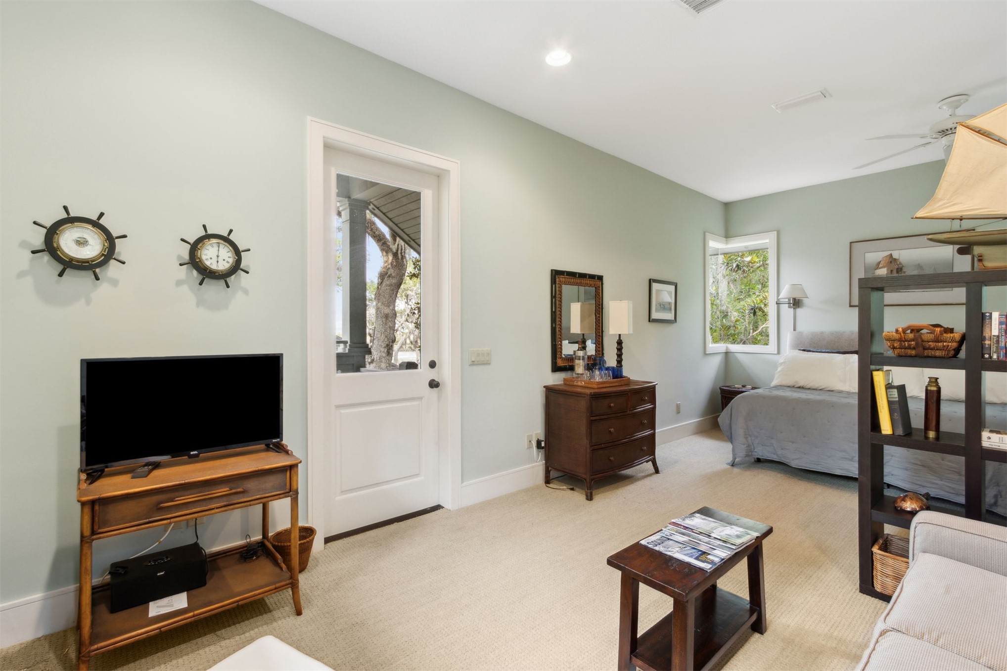 10 SEA MARSH ROAD