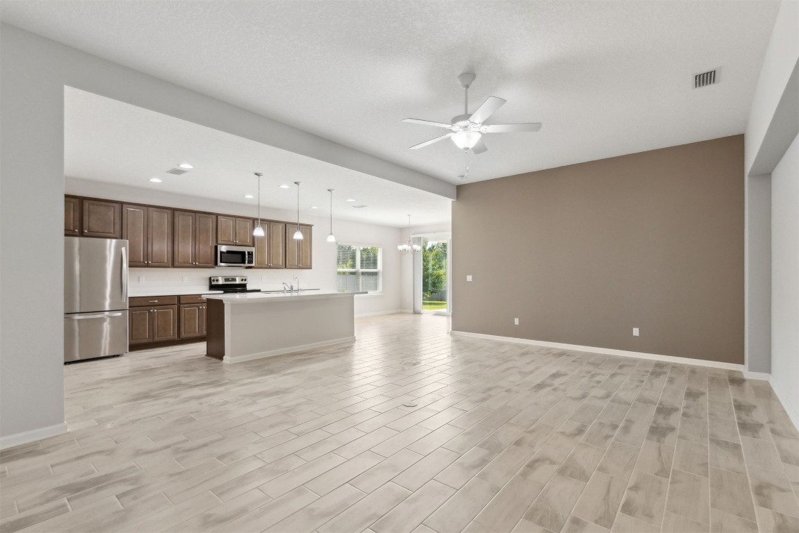 92016 WOODLAWN DRIVE