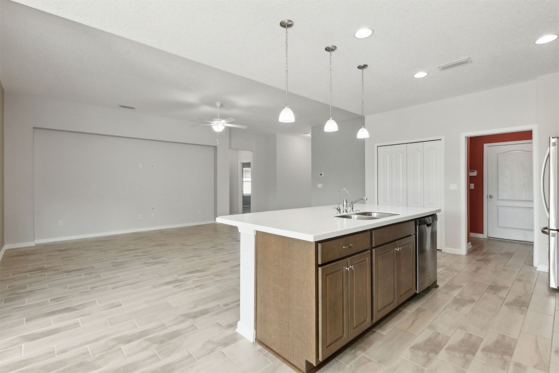 92016 WOODLAWN DRIVE